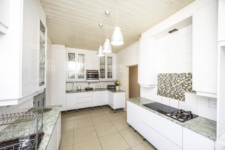 5 Bedroom Property for Sale in Summerpride Eastern Cape